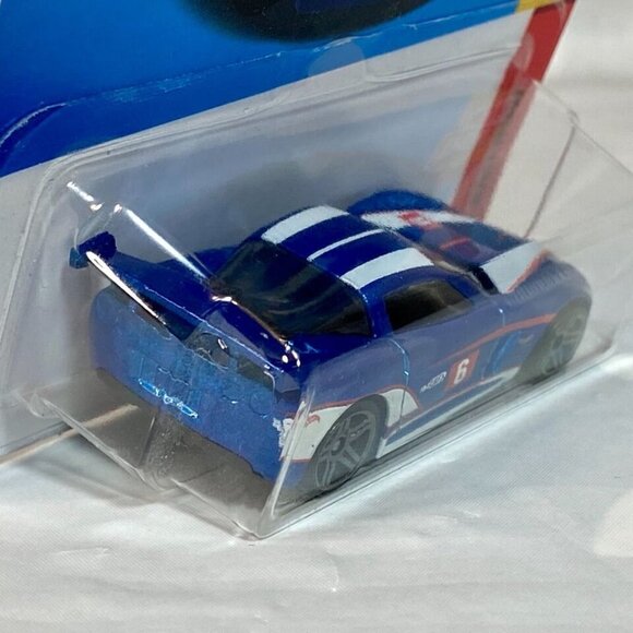 Hot Wheels Corvette C6R 233/250 Then And Now 6/10 Die-cast 1/64 Model NIP 2022 - Picture 10 of 13